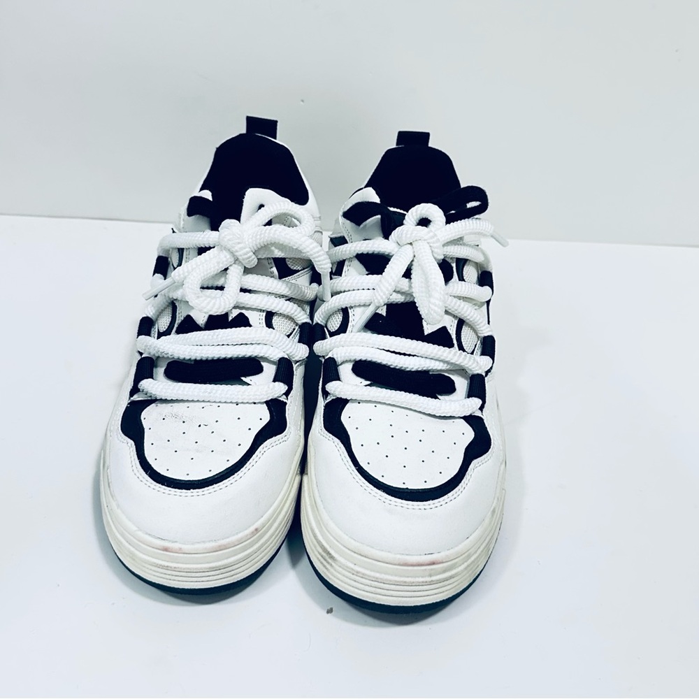 Steve Madden
Boomer Sneaker Black Multi
